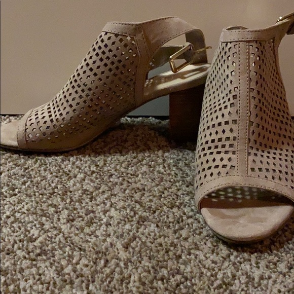 Ankle boots - Picture 2 of 2